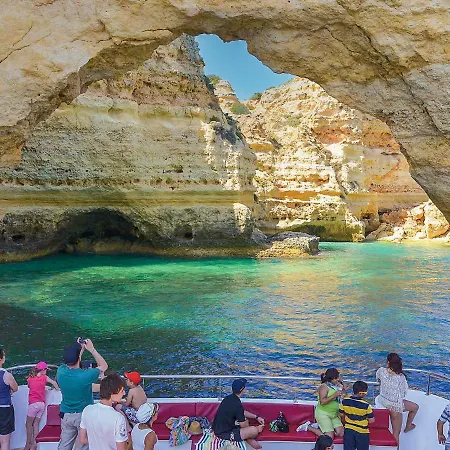 Luxury 3 Bedroom Apartment,