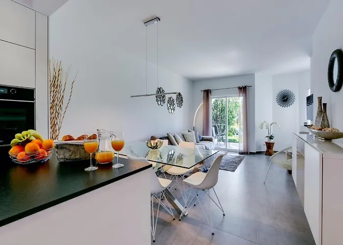 Διαμέρισμα Luxury 3 Bedroom Apartment,