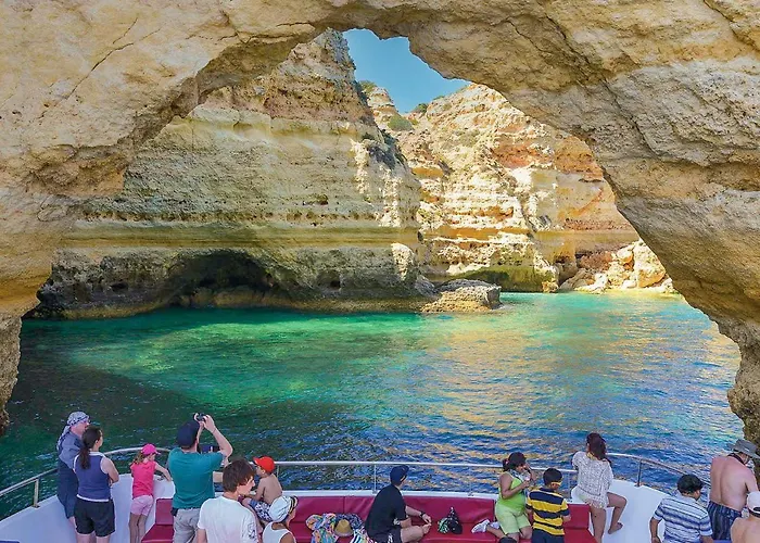 Luxury 3 Bedroom Apartment,