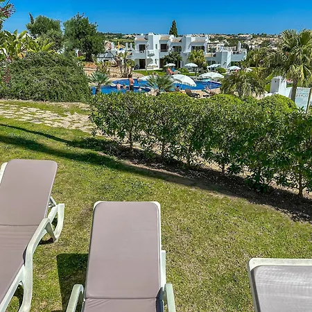 Luxury 3 Bedroom Apartment, *