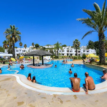 Luxury 3 Bedroom Apartment, *