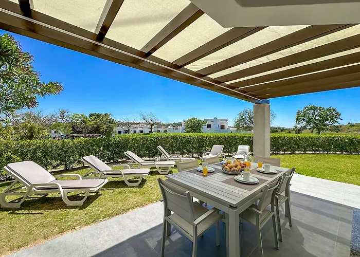 Luxury 3 Bedroom Apartment, * Albufeira