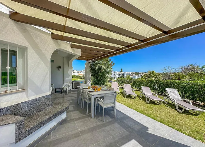 Luxury 3 Bedroom Apartment, Lägenhet Albufeira