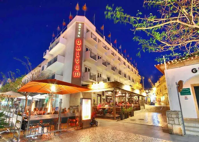 Luxury 3 Bedroom Apartment, 公寓 *